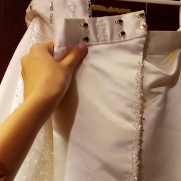 Wedding bottom - Picture 2 of 3